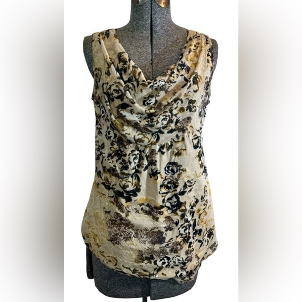 Dress barn women’s sleeveless top, medium